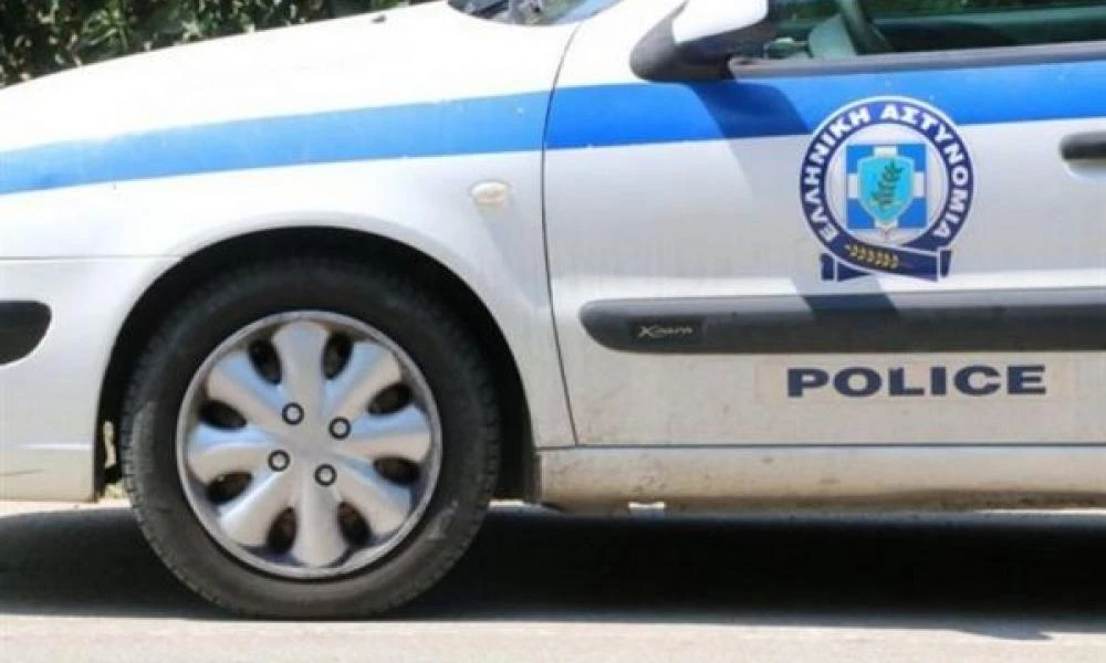 Άνδρας προσπάθησε να πνίξει το μωρό του στο κέντρο της Αθήνας!
